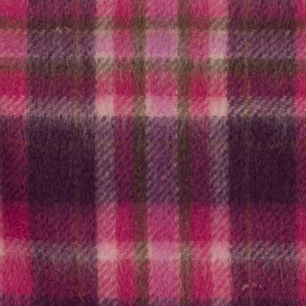 Pure Wool Tartan Check Scarf closeup