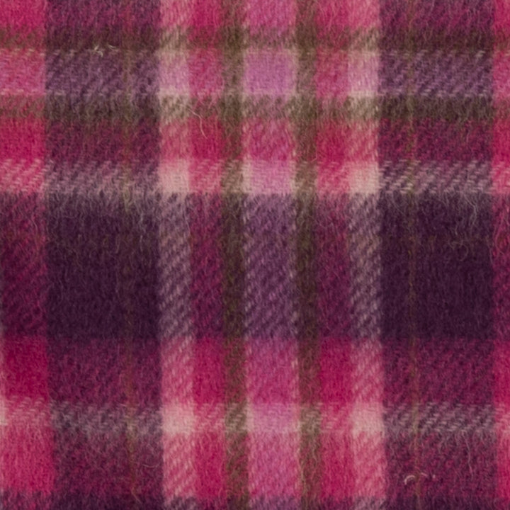 Pure Wool Tartan Check Scarf closeup