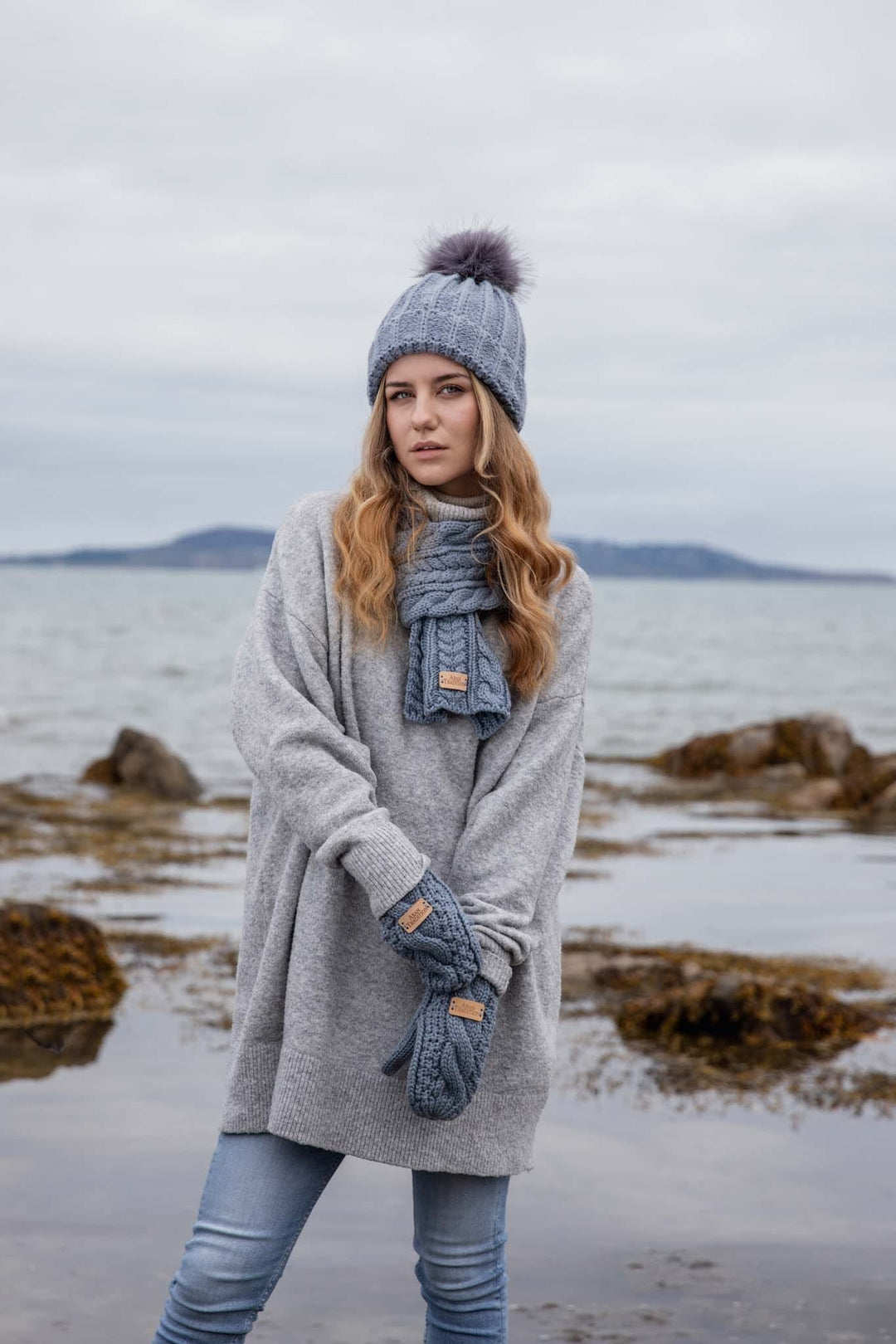 Aran Cable Button Wrap Scarf 